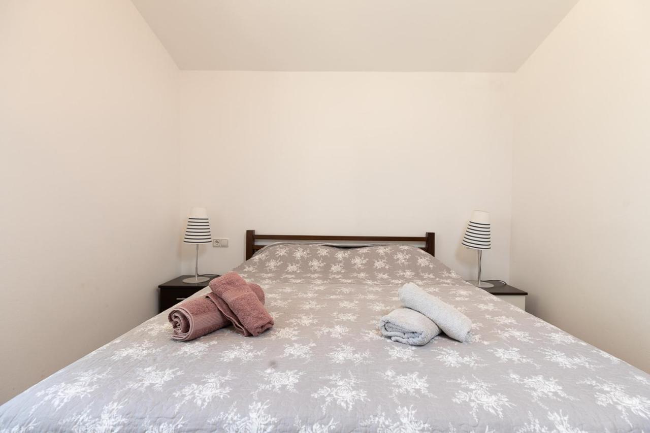 Holiday House Hana 罗维尼 外观 照片